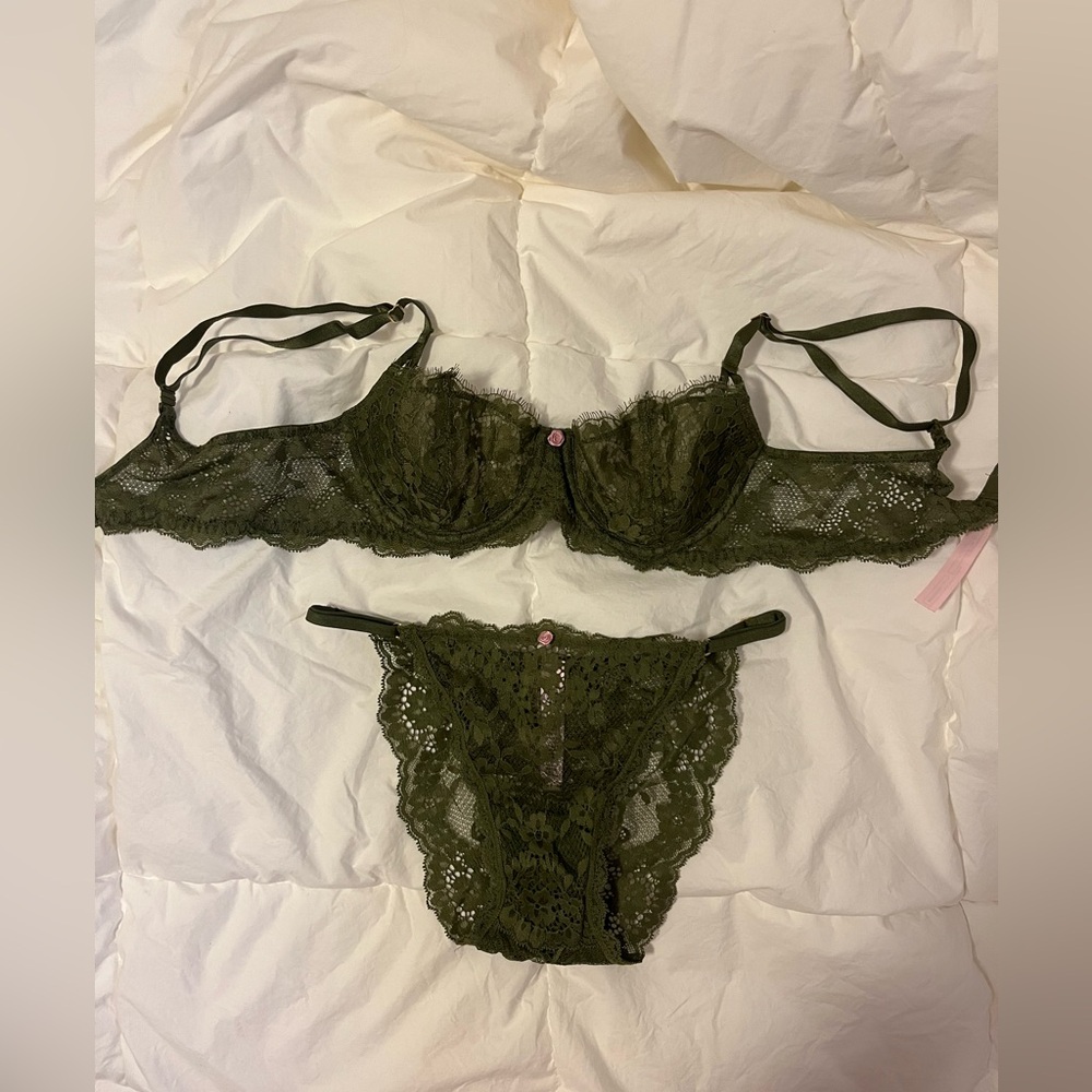 NWOT lace lingerie set